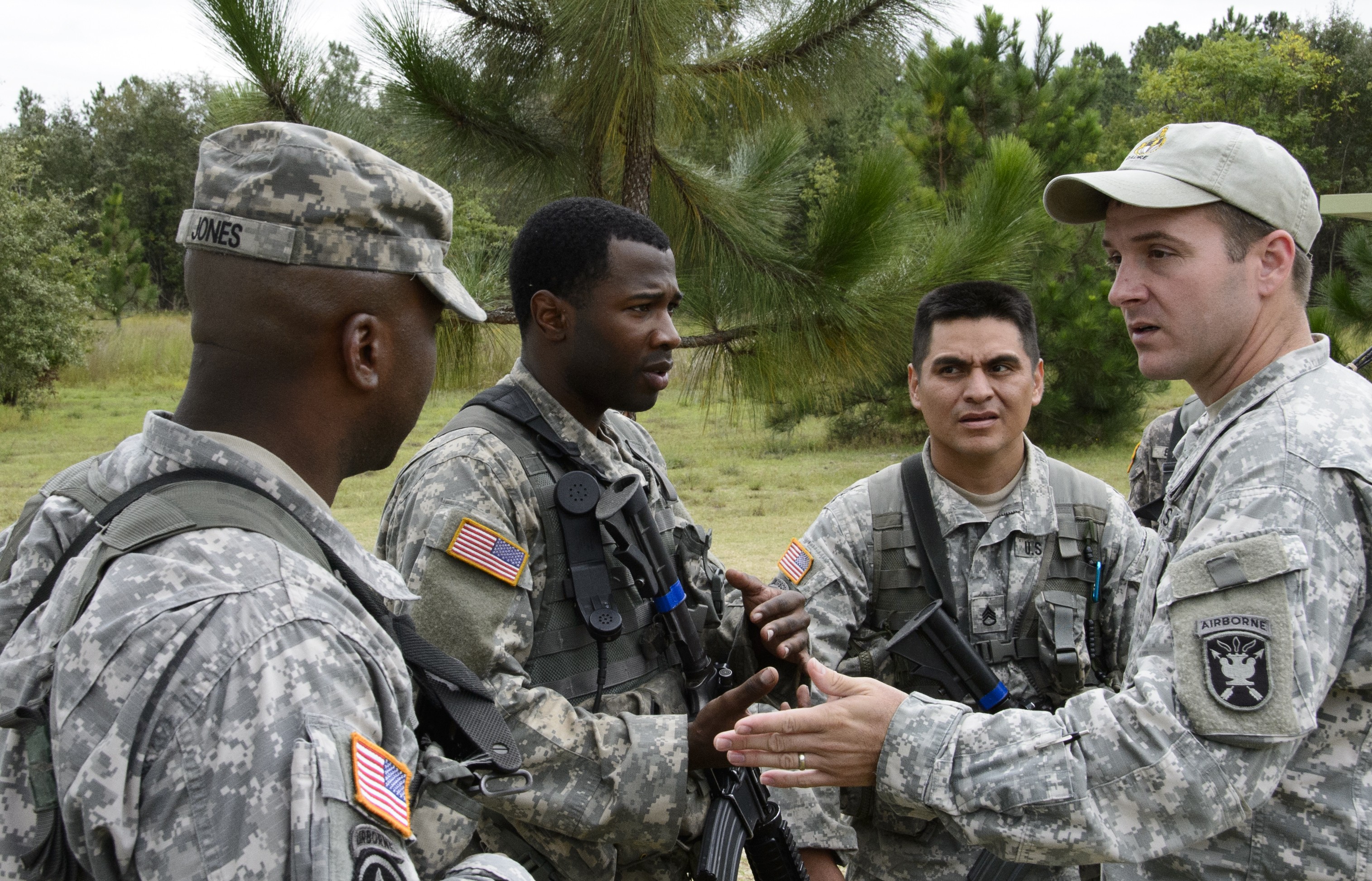 past-and-present-newly-qualified-civil-affairs-soldiers-pin-on-their