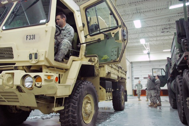 Midwest Guard troops aid states in storm's path