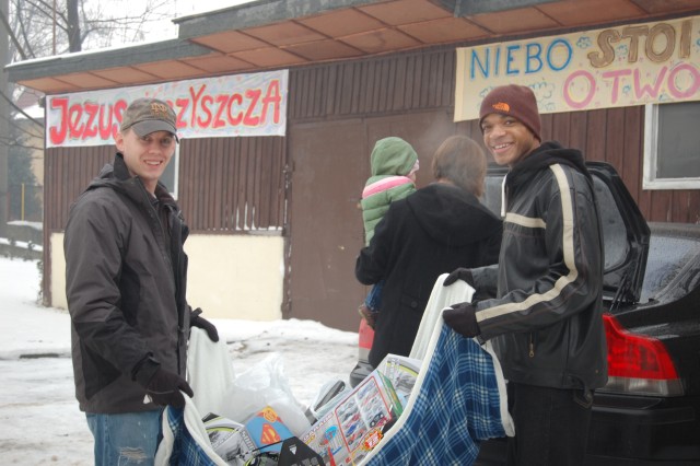 Sergeant Audie Murphy members visit Poland, deliver gifts