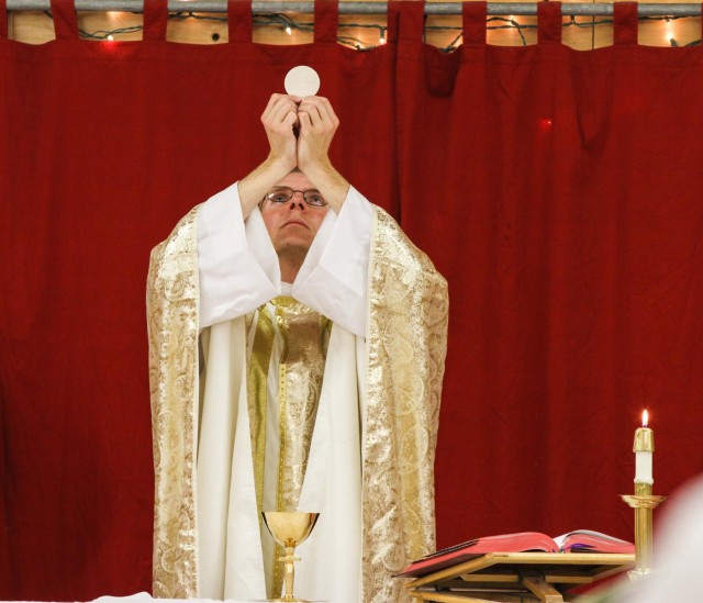 Rakkasan Chaplains bring Christmas hope in Afghanistan
