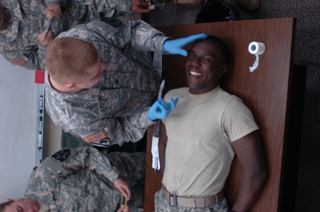 210th Fires Brigade trains Soldiers on combat lifesaving