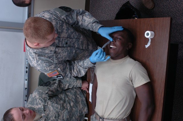 210th Fires Brigade trains Soldiers on combat lifesaving