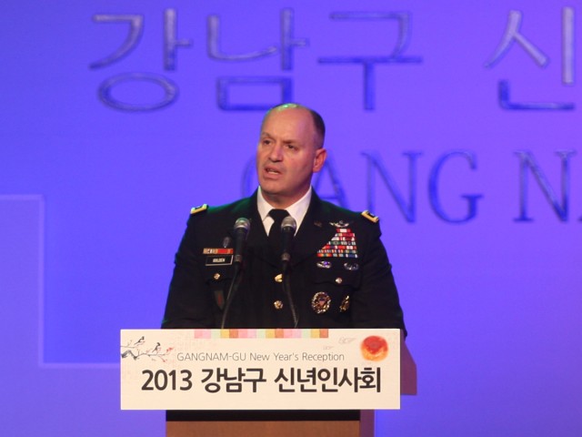General thanks Gangnam for supporting U.S. troops