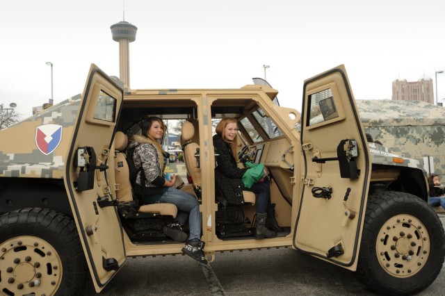 Army displays future of ground-vehicle technologies