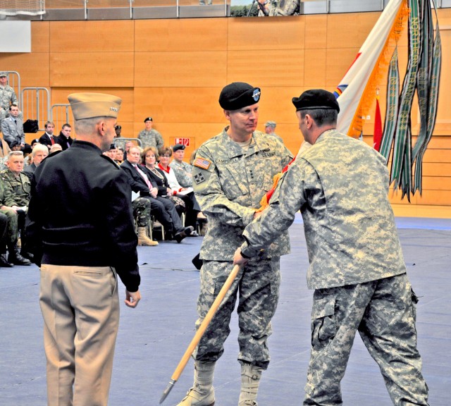 Wiesbaden ceremony welcomes Lt. Gen. Campbell to USAREUR command