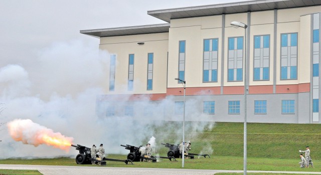 Wiesbaden ceremony welcomes Lt. Gen. Campbell to USAREUR command