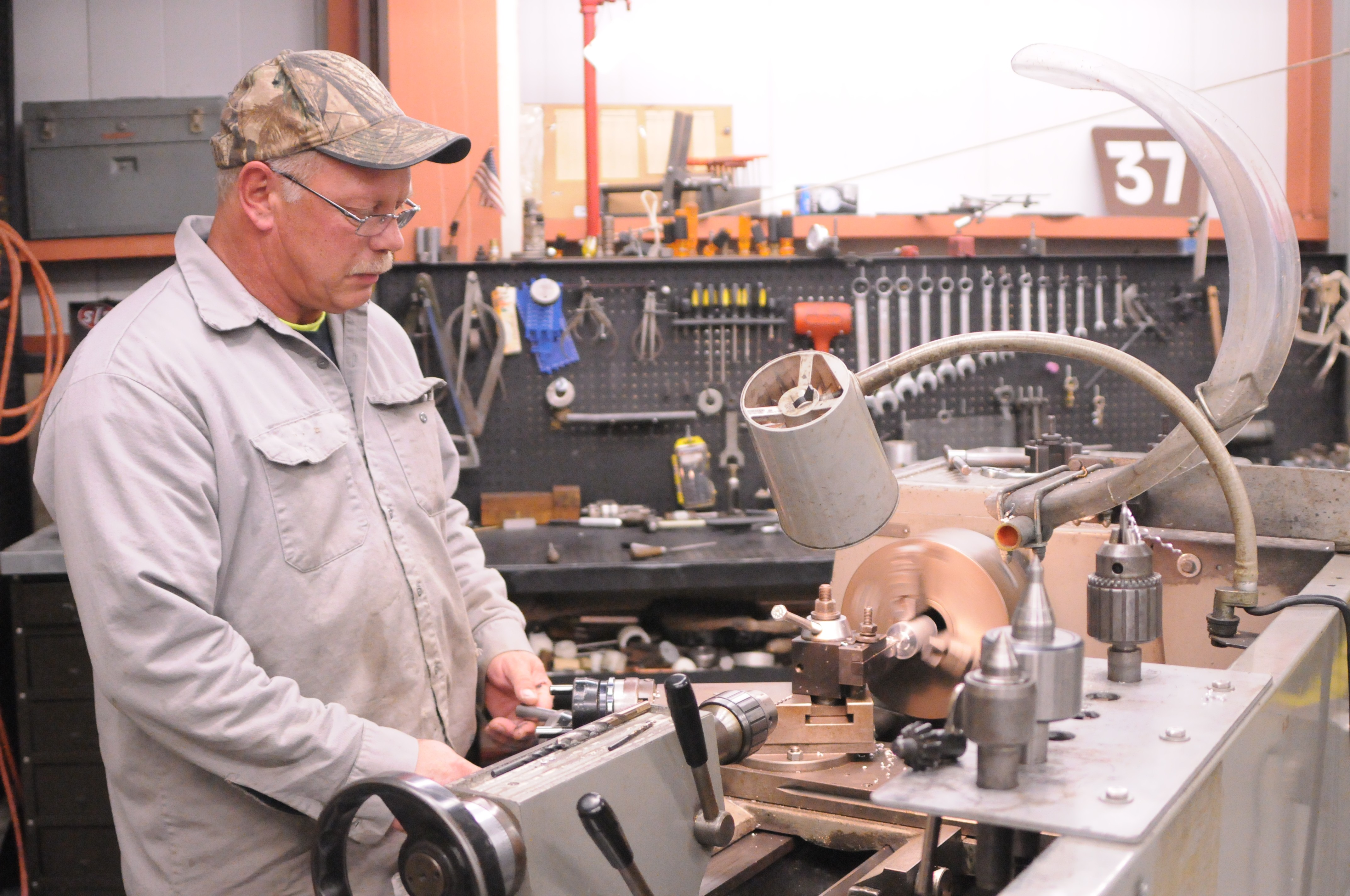 Machinists use ingenuity, experience to assist Soldiers in Hurricane ...