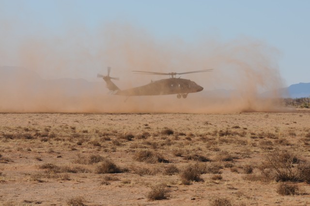 Pa. Guard aviators practice 'dust' landings in Texas desert