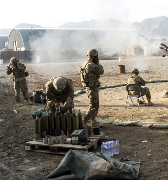 Artillerymen assist forward observers in certification
