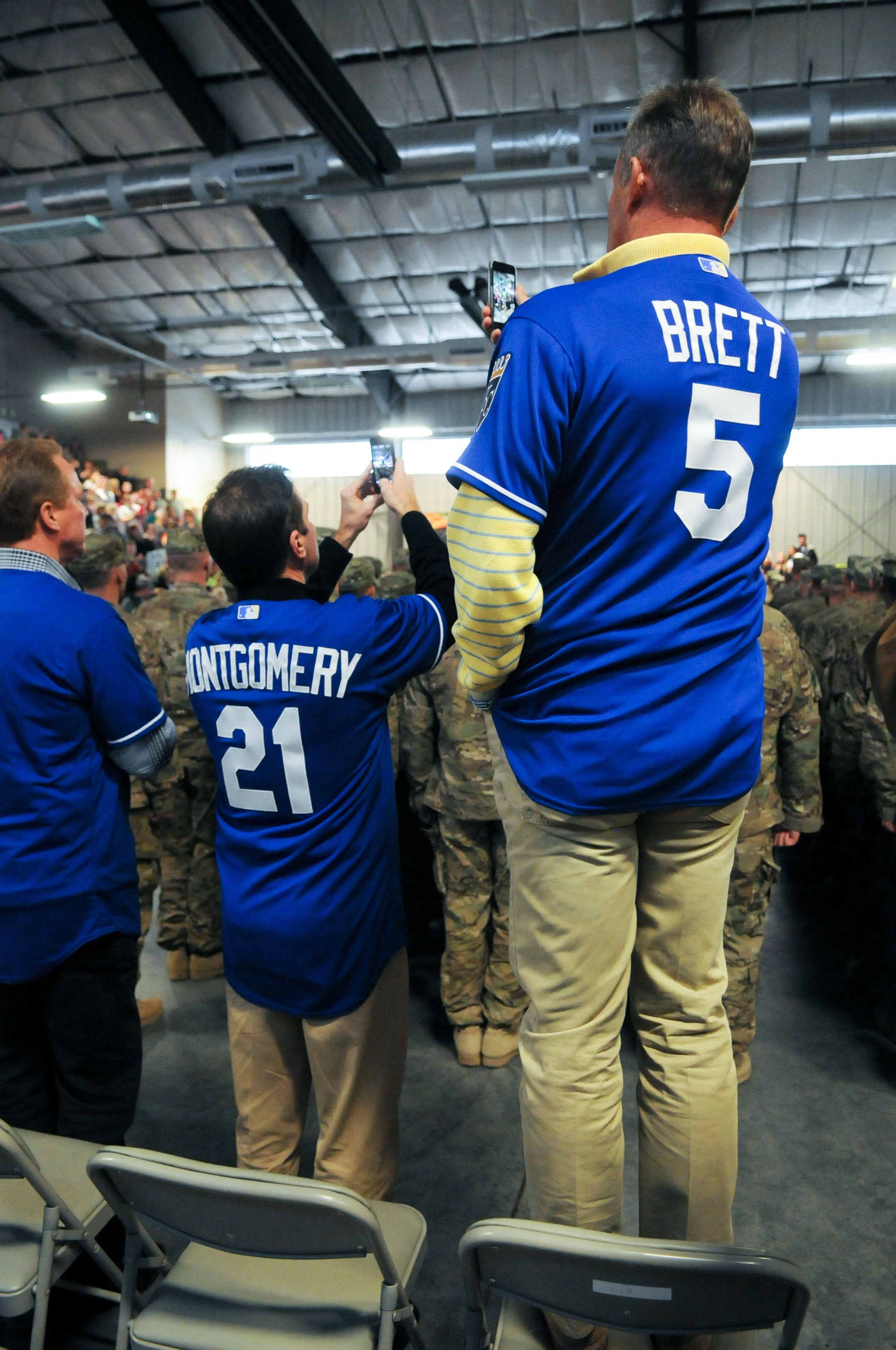 1st Infantry Division Soldiers get 'Royal' welcome, Article