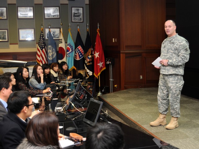 Student ambassadors visit Eighth Army Headquarters