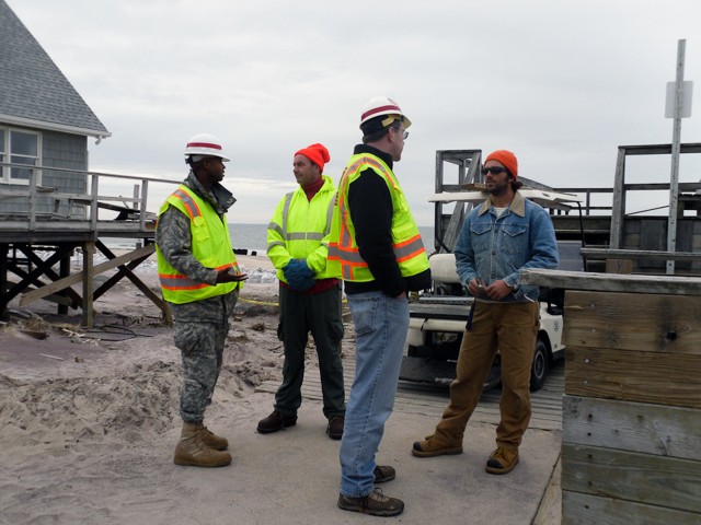 Recovery Field Office speaks to residents on Fire Island 