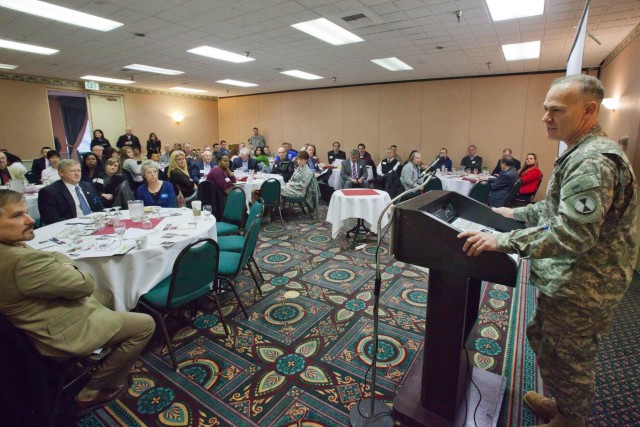 Tacoma-Pierce County Chamber welcomes 7ID CG to Military Affairs Forum