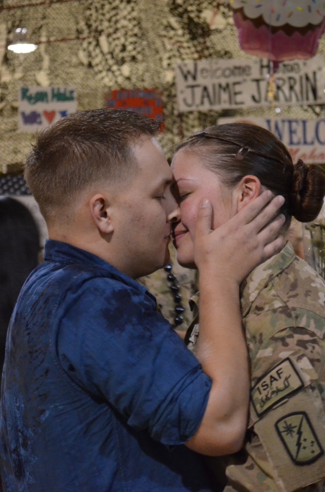 Lightning Support Soldiers honored during redeployment ceremonies