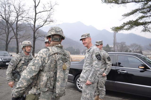 2nd Infantry Division command team visits 210th Fires Brigade 