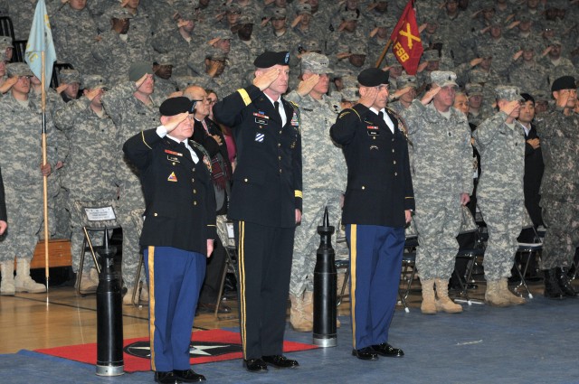 2ID introduces new top enlisted Soldier, says farewell to another