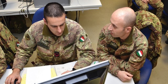 Italian parachute regiment trains at home of Sky Soldiers