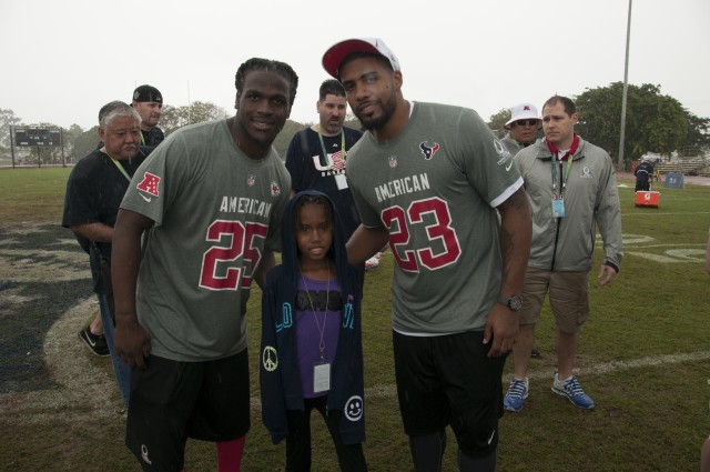 Pro Bowl Players give back to servicemembers of Oahu