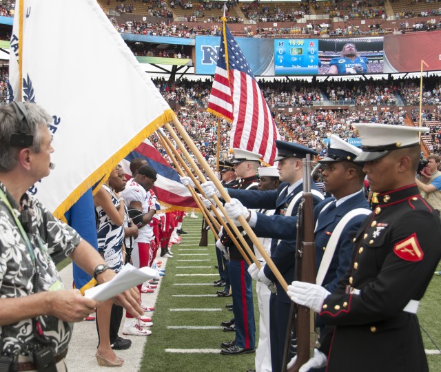 The NFL Honors Servicemembers at Pro Bowl 2013 XLVII