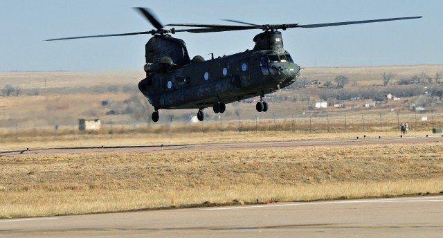 CH-47 Chinook landing