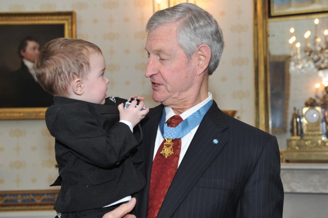 Sgt. Clinton L. Romesha White House Medal of Honor ceremony pictures