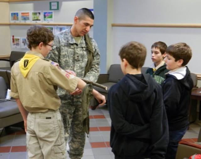 Dunham medics provide medical training to Boy Scouts
