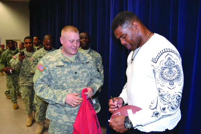 NFL great Herschel Walker visits Fort Drum