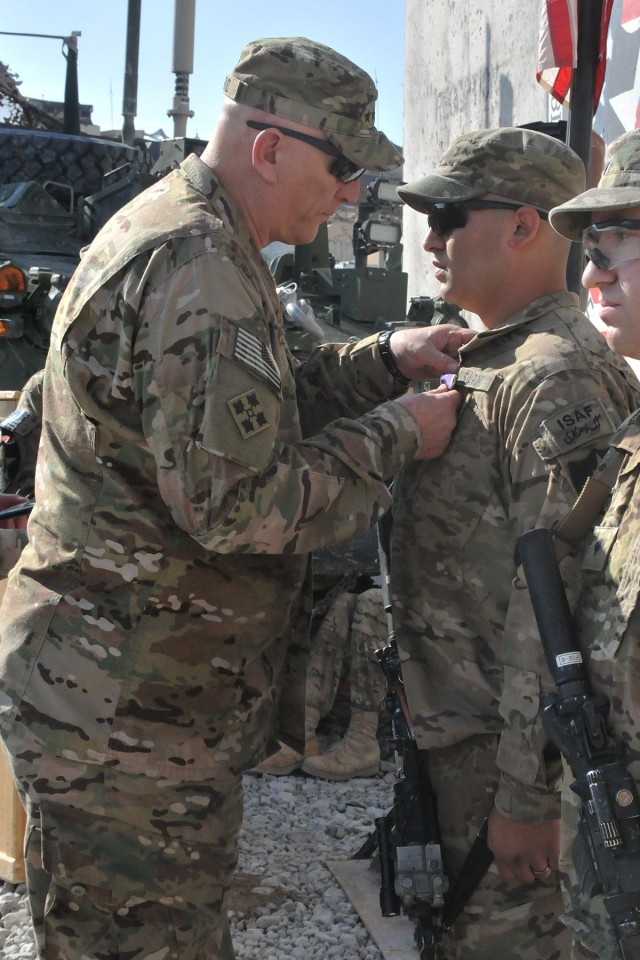 Army Chief of Staff meets with CTF 4-2 leaders
