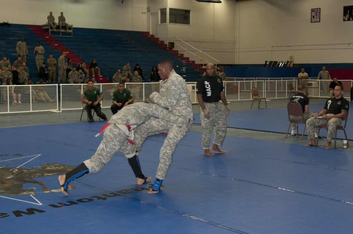 Fort Hood Combatives 2013 Combatives - Day 3 | Article | The United ...