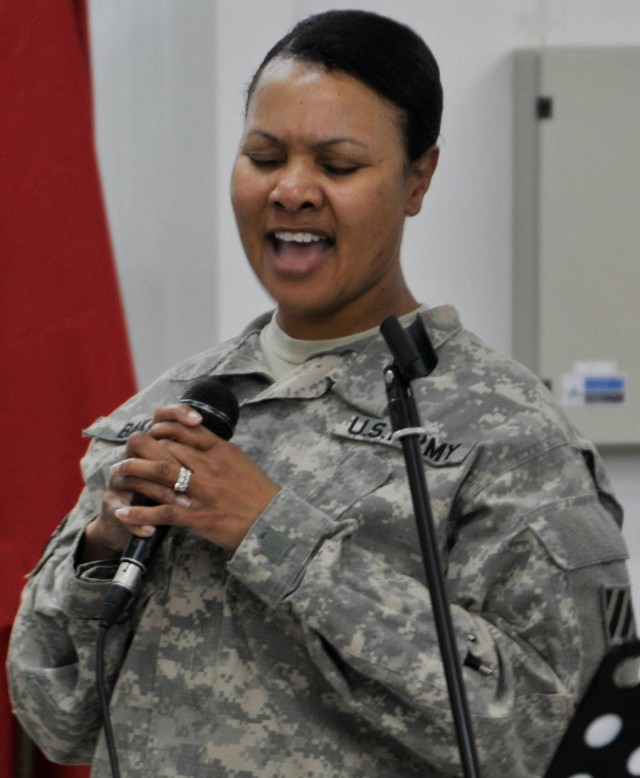 Camp Buehring, 3rd BCT unite in prayer