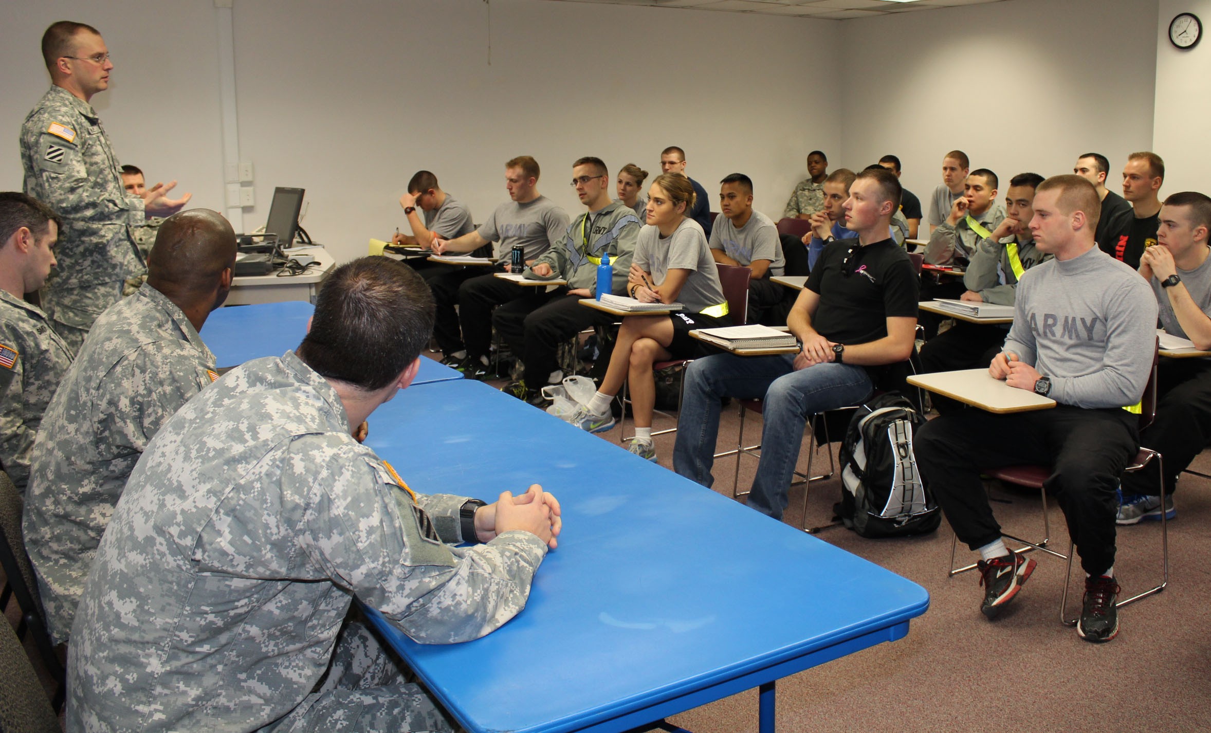 Rotc Outreach Event Well Received At Niu Article The United States Army