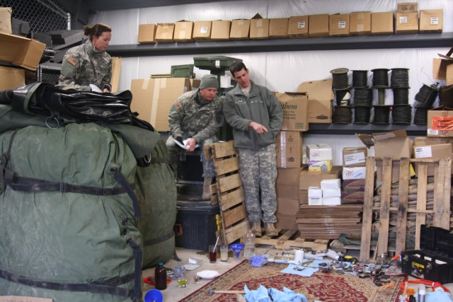 EOD techs master explosives lab