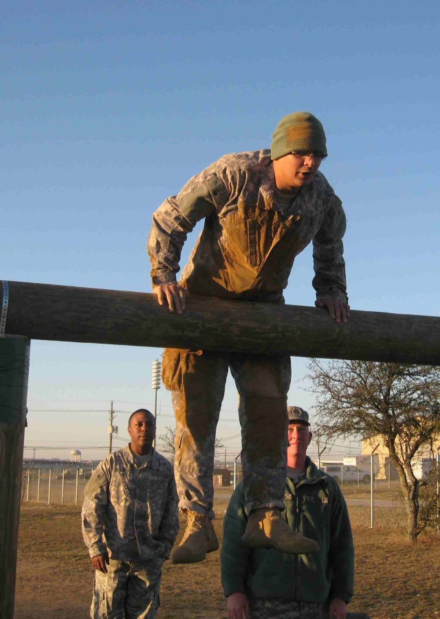 479th FA Soldiers overcome obstacles for PT 
