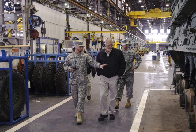 TACOM CSM visits Anniston, gains understanding of depot maintenance