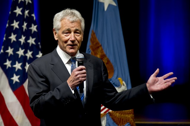 Hagel vows to ensure well-being of service members, families