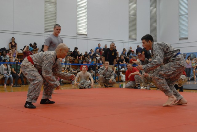 2nd annual all-island combatives tournament wows spectators (3)