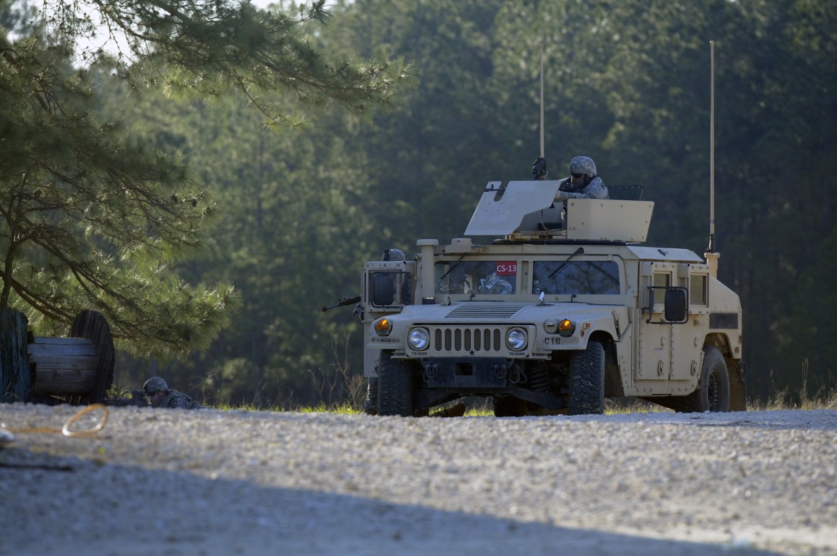 Humvee training sets support Army network fielding | Article | The ...