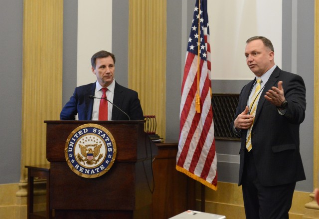 Soldiers learn congressional process