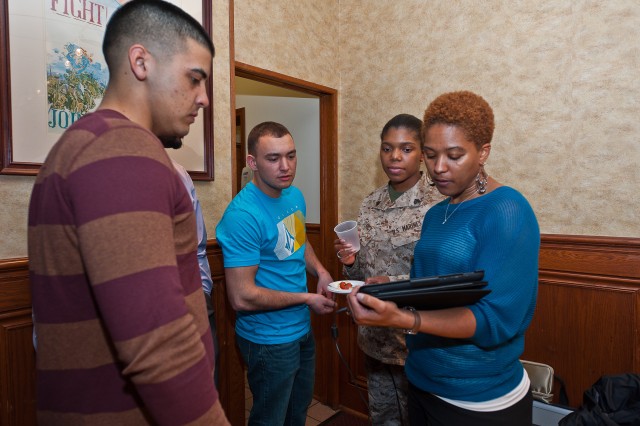 Henderson Hall leadership host town hall