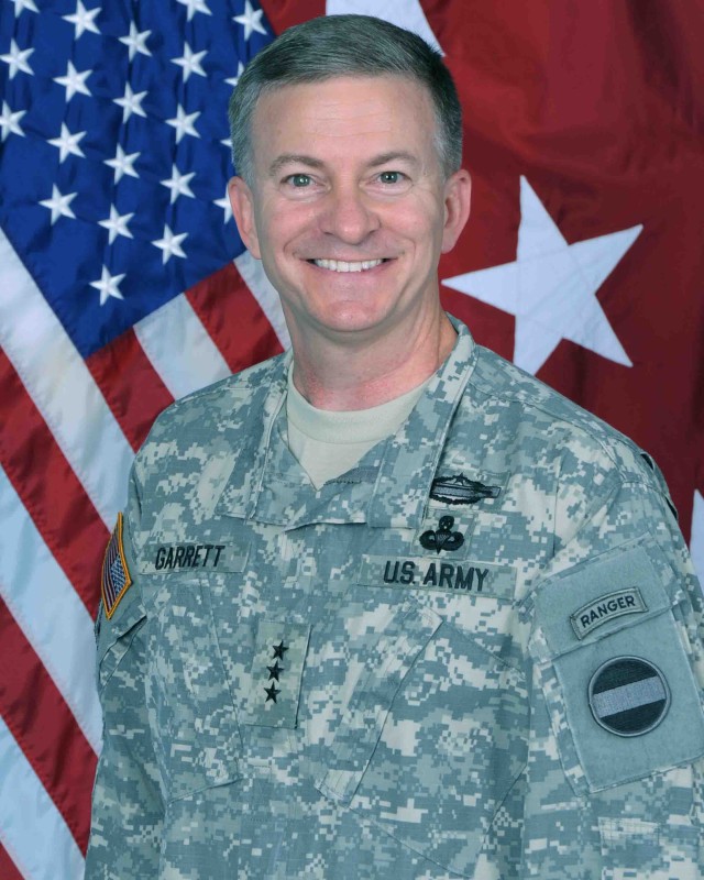 Lt. Gen. William B. Garrett III official photo
