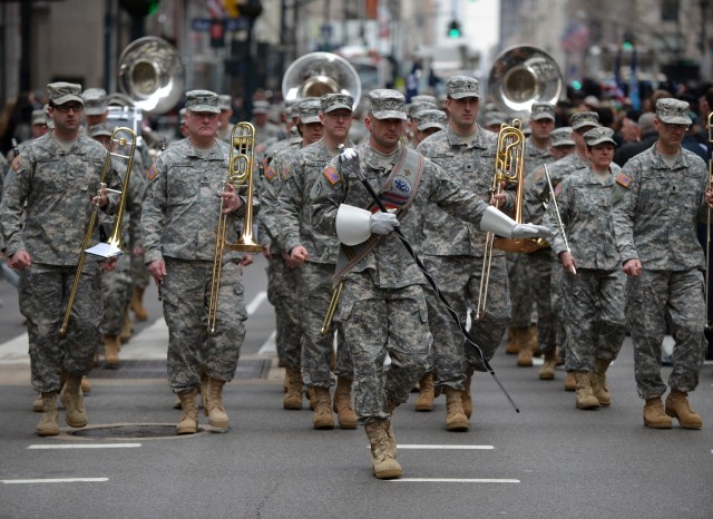 Tradition lives on as Fighting 69th troops lead St. Patrick's Day Parade for 162nd time