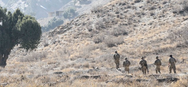 Scouts scale Afghan mountains to disrupt insurgents