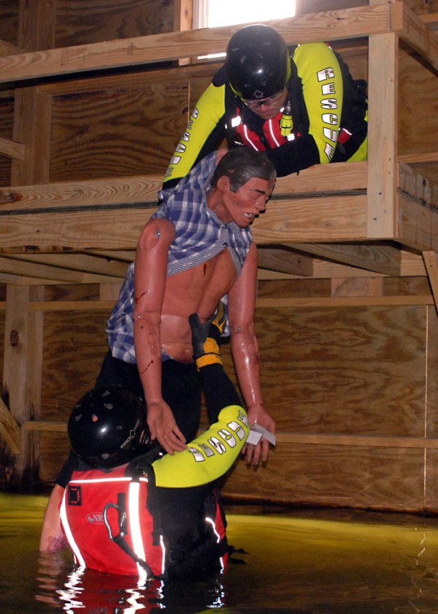 Fort Knox firemen dive into Vibrant Response 13
