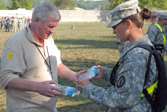 JTFCS provides relief for displaced citizens during Vibrant Response 13