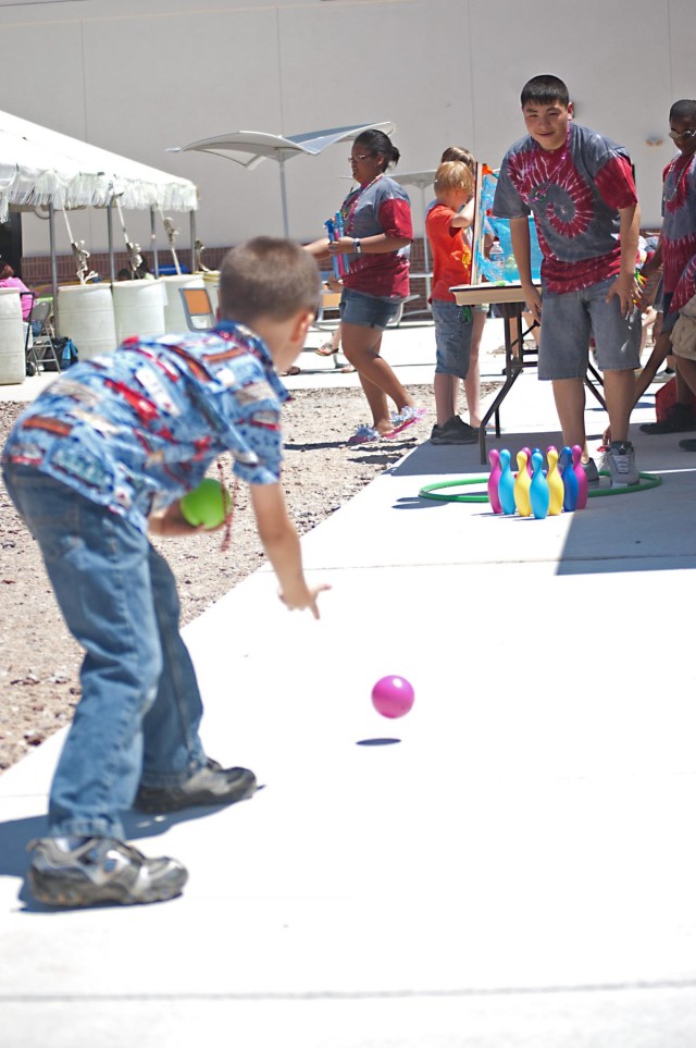 Teens throw block party for Fort Bliss community
