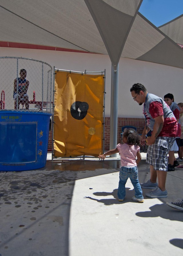 Teens throw block party for Fort Bliss community
