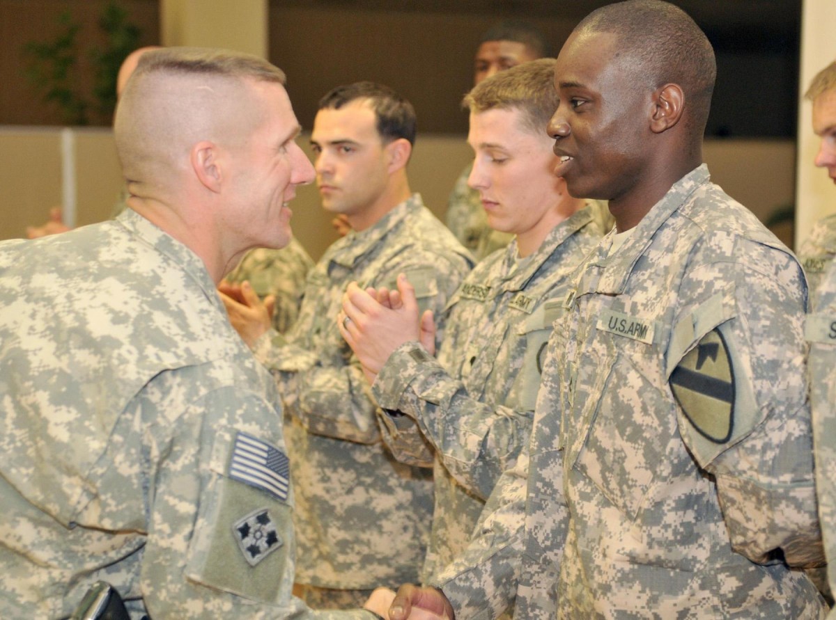 'Long Knife' Soldier named US Division-North Soldier of the Quarter ...