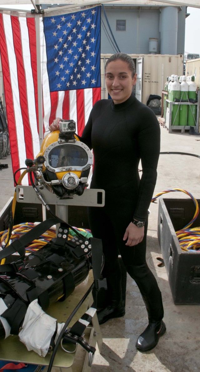 Female diver leaves her mark in history