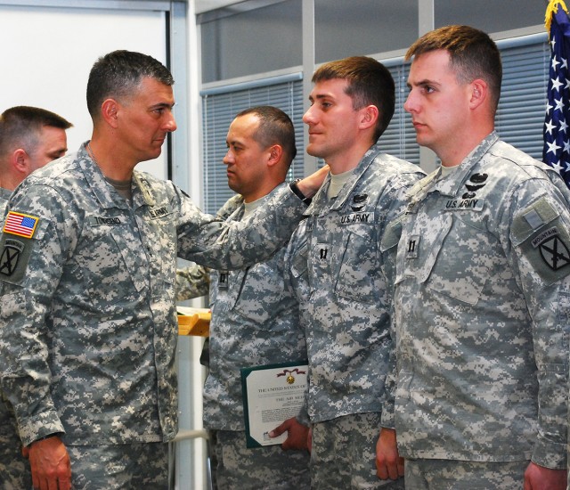 Aviators receive valor awards for distinguished actions in Afghanistan ...