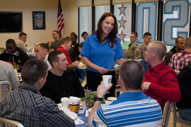 Red Lions treated to a USO 'No Dough Dinner'